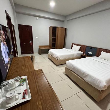 Hotel Golf Coast Kinszasa Zewnętrze zdjęcie
