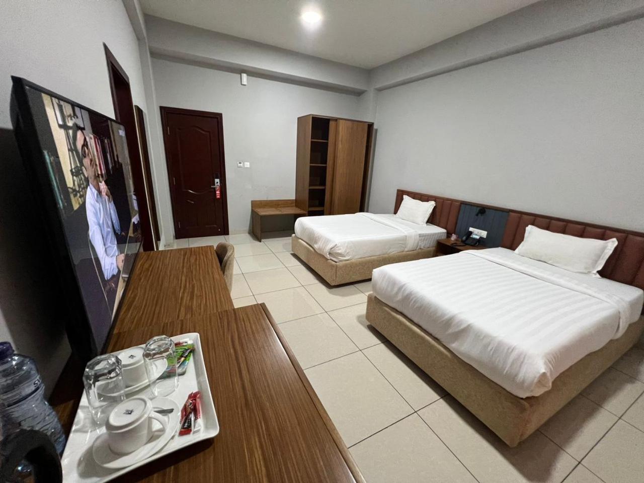 Hotel Golf Coast Kinszasa Zewnętrze zdjęcie